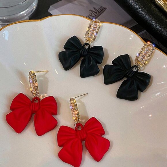 Bow Shaped Earrings - Picture 2 of 2